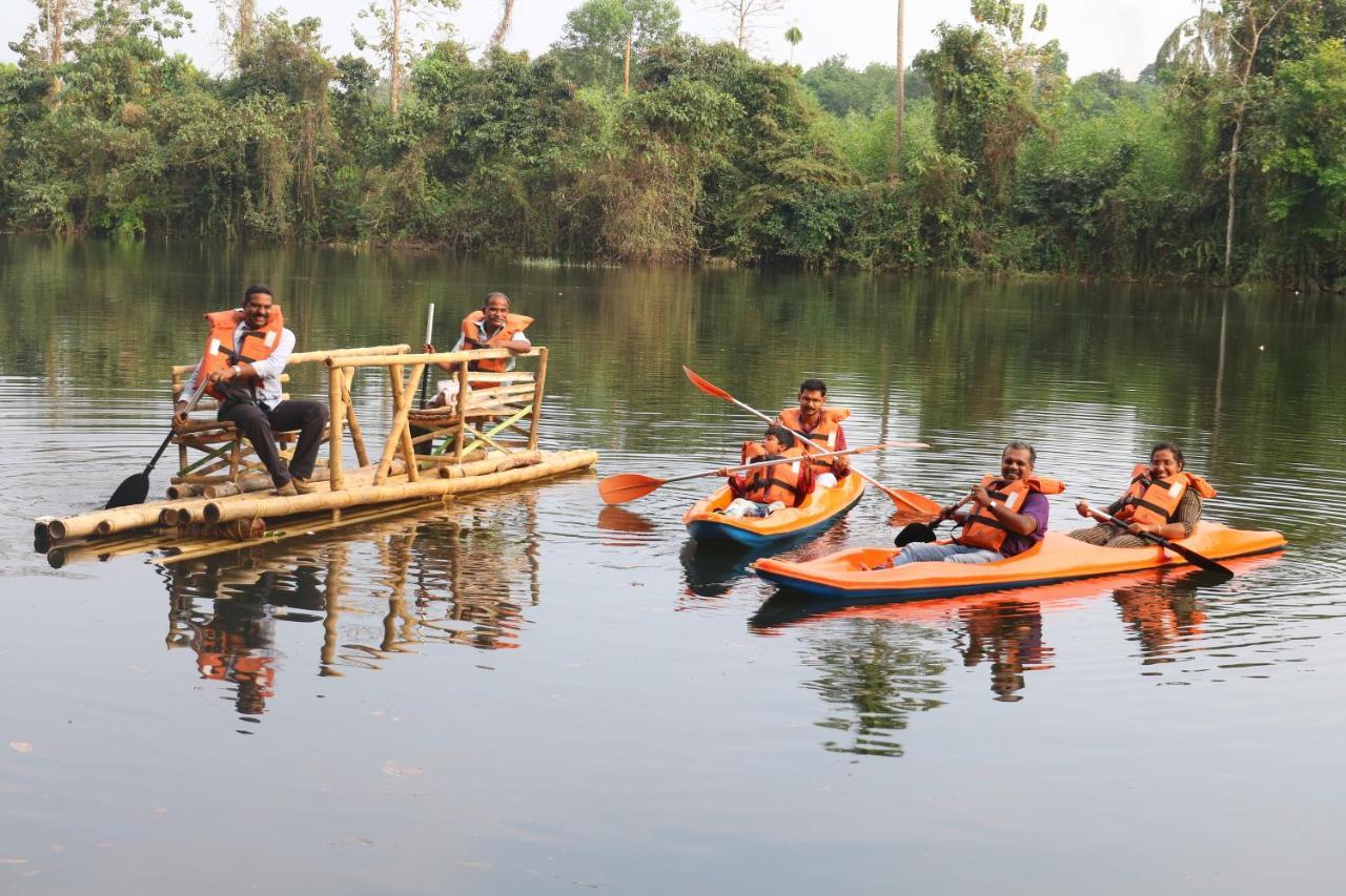 Carmel Tourism Village Kotamangalam 外观 照片